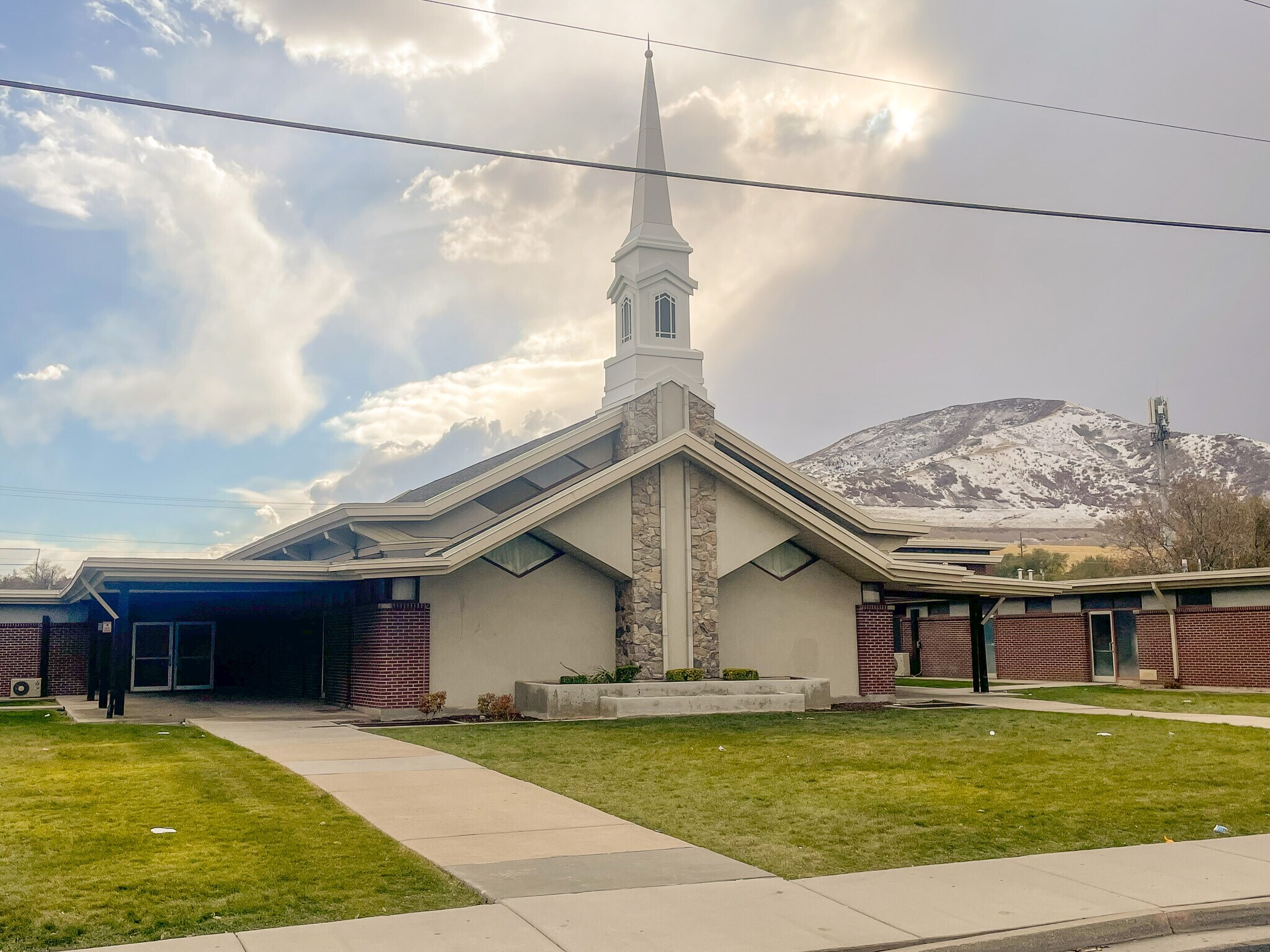 8739 3000 S, Magna, UT for sale Primary Photo- Image 1 of 4