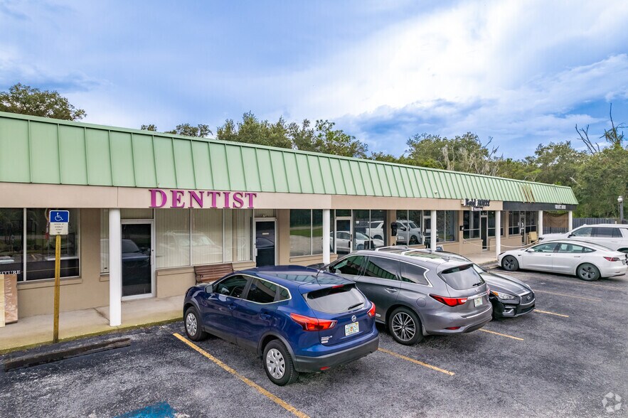 16824 Gunn Hwy, Odessa, FL à louer - Photo du bâtiment - Image 2 de 12
