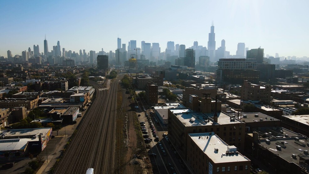 410 N Hermitage Ave, Chicago, IL for lease - Commercial Listing Video - Image 2 of 16