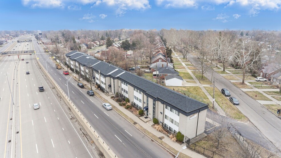 Detroit 2 portfolio of 2 properties for sale on LoopNet.ca - Building Photo - Image 2 of 12