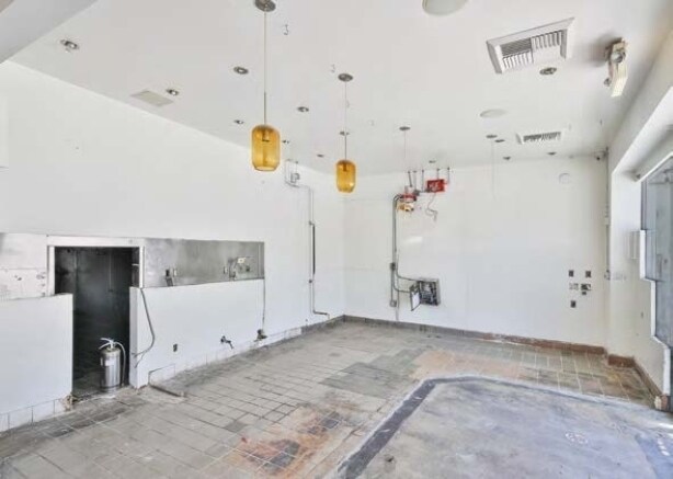414 N La Cienega Blvd, Los Angeles, CA à vendre - Photo du bâtiment - Image 3 de 5