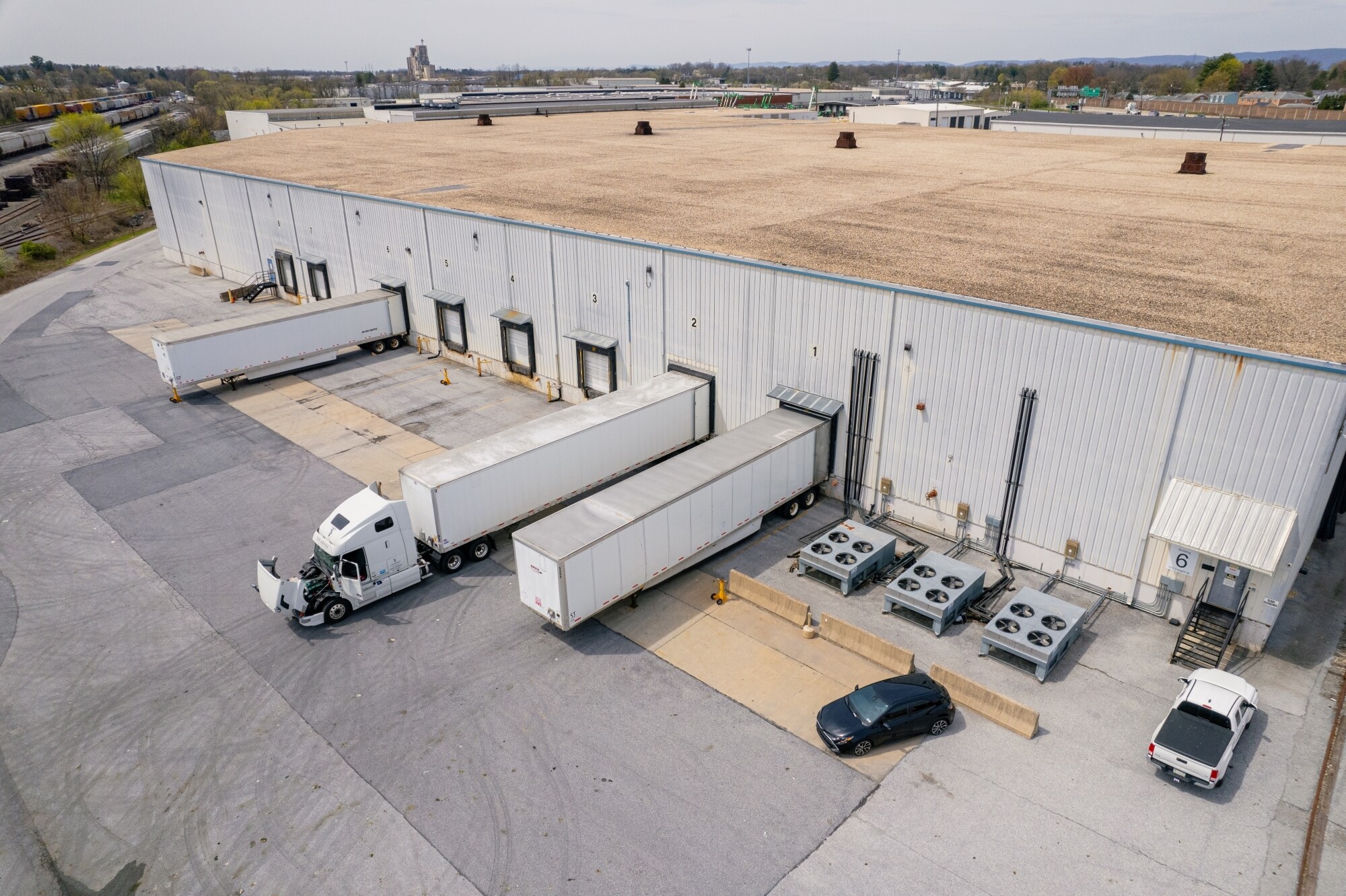 378 Freight St, Camp Hill, PA for lease Primary Photo- Image 1 of 4