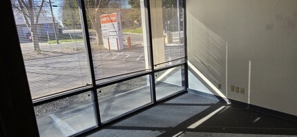 6380 Tupelo Dr, Citrus Heights, CA for lease Interior Photo- Image 1 of 2