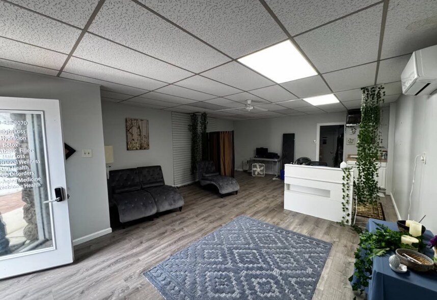 234-266 Atlantic Ave, Columbus, NJ à louer - Photo intérieure - Image 3 de 5