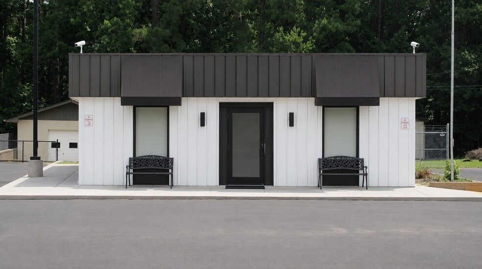 2111 S Horner Blvd, Sanford, NC for lease - Building Photo - Image 1 of 10