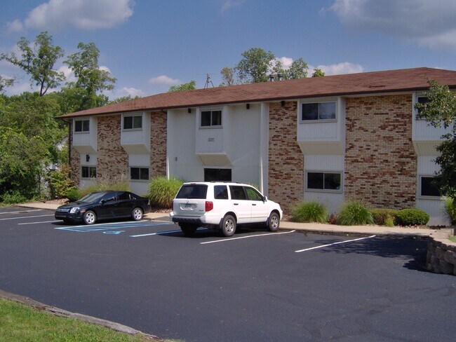 Plus de détails pour 2035 Hogback Rd, Ann Arbor, MI - Bureau à louer