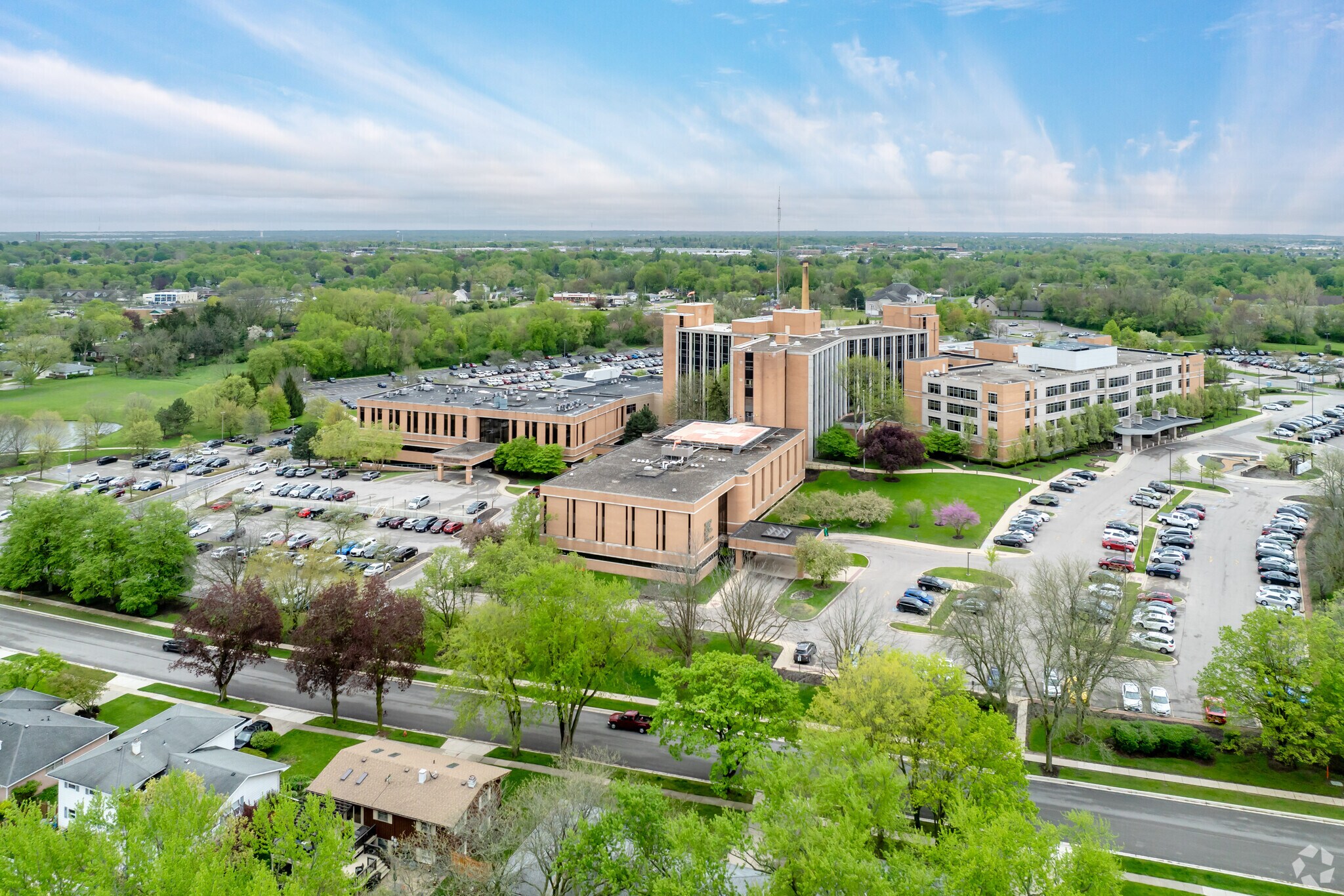 87 N Airlite St, Elgin, IL à louer Photo du bâtiment- Image 1 de 8
