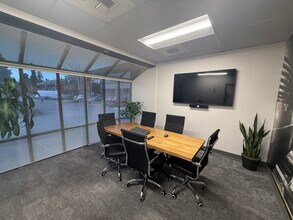 19109 36th Ave W, Lynnwood, WA à louer Photo intérieure- Image 2 de 8