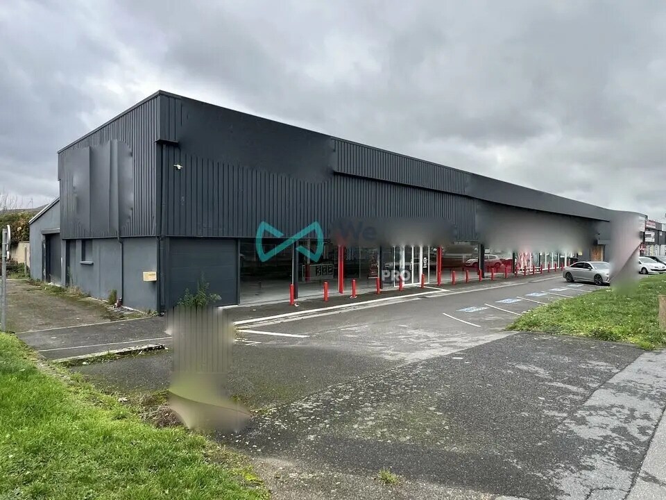 Retail in Reims for lease Building Photo- Image 1 of 6