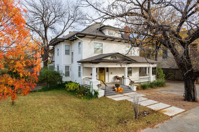 Plus de détails pour 1417 8th Ave, Fort Worth, TX - Services hôteliers à vendre