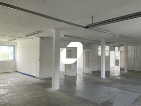 Office in Grenoble for lease Interior Photo- Image 2 of 2