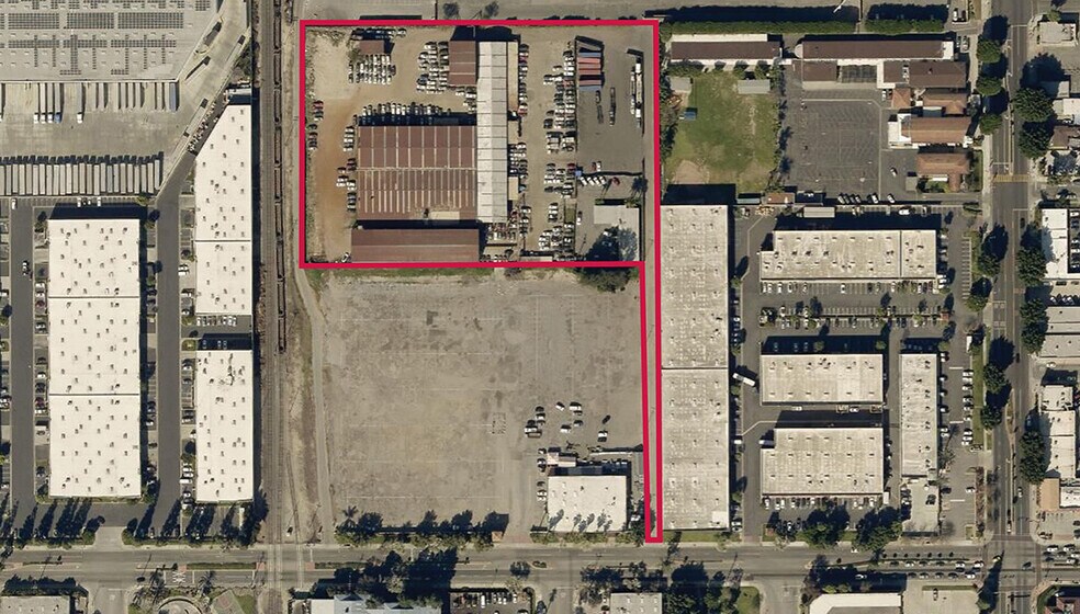 7815 Somerset Blvd, Paramount, CA à louer - Photo du bâtiment - Image 2 de 6