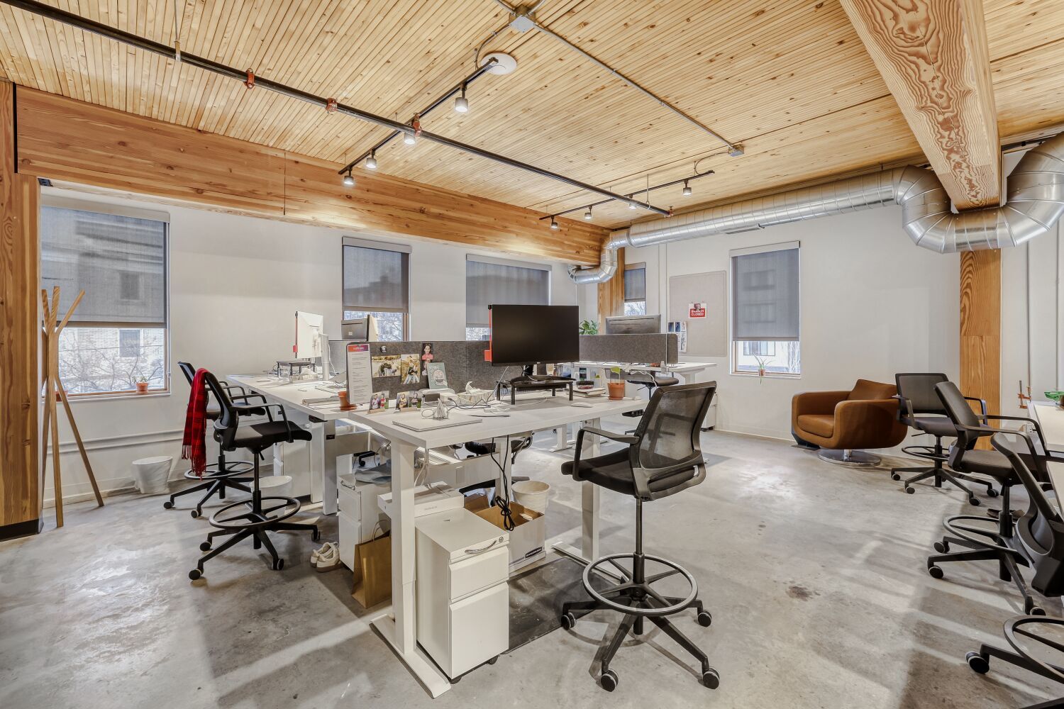 4353 S Upton Ave, Minneapolis, MN for lease Interior Photo- Image 1 of 4