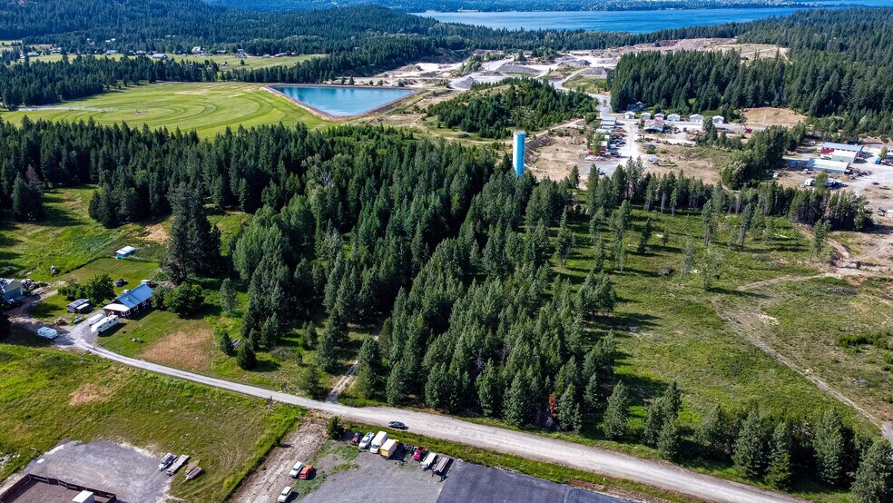 10 Harbison Ln, Sagle, ID à vendre - Photo du bâtiment - Image 2 de 7