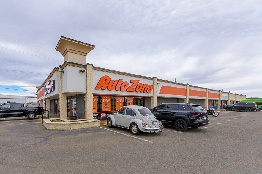 1345-1375 Sherman Dr, Longmont, CO à louer - Photo du bâtiment - Image 2 de 21