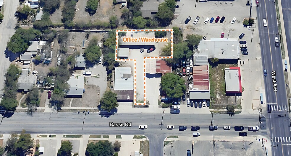 2418 Basse Rd, San Antonio, TX à louer - Photo du bâtiment - Image 2 de 3
