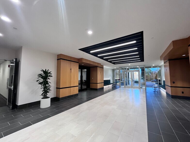 701 Brookfield Pky, Greenville, SC à louer - Photo intérieure - Image 3 de 17