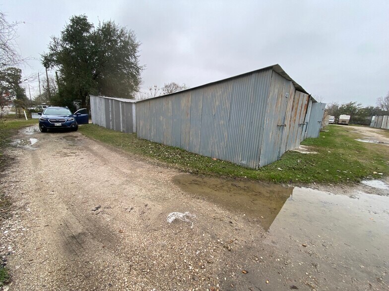 2319-2323 Preston Ave, Pasadena, TX à vendre - Photo du bâtiment - Image 2 de 5