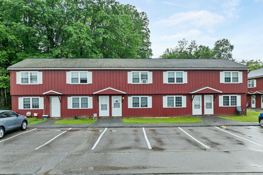 4 Williams St, Lancaster, NH à vendre - Photo du bâtiment - Image 1 de 20