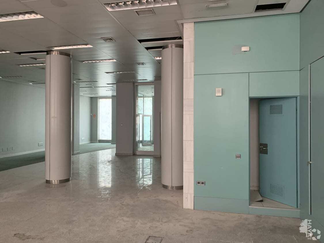 Retail in Alcobendas, Madrid for lease Interior Photo- Image 1 of 11
