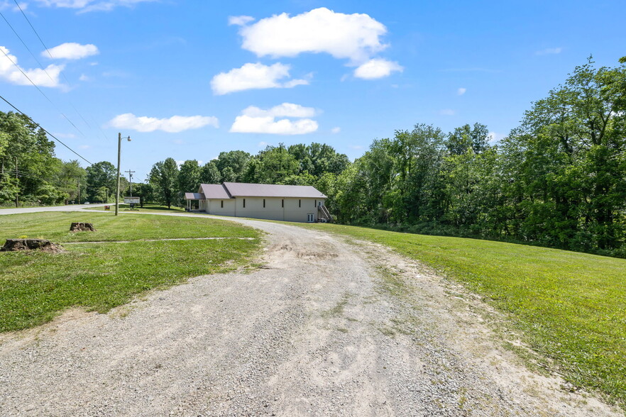 832 Allardt Hwy, Jamestown, TN for sale - Building Photo - Image 3 of 45