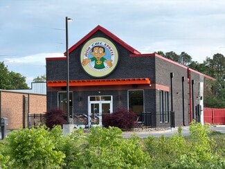 More details for 2025 Bridgeway Dr, Maryville, TN - Retail for Sale