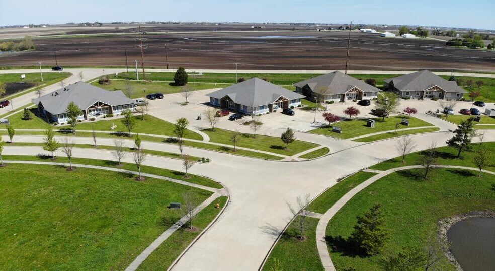 3362 Big Pine Trl, Champaign, IL à louer - Photo du bâtiment - Image 2 de 5