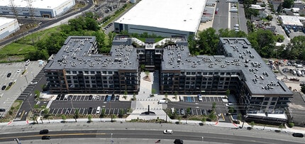 630 Washington Ave, Belleville, NJ à louer Photo du bâtiment- Image 2 de 2