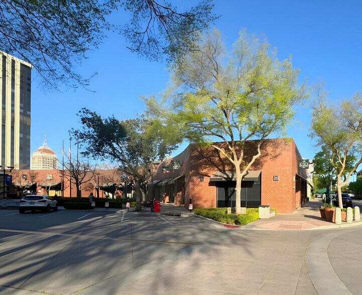 2311-2343 Kern St, Fresno, CA for lease - Building Photo - Image 2 of 4