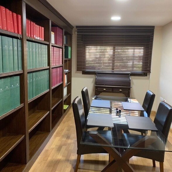 Office in Córdoba, Córdoba for lease - Interior Photo - Image 2 of 5