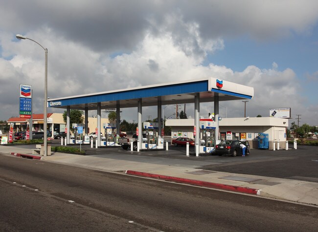 Plus de détails pour 9409 Alondra Blvd, Bellflower, CA - Commerce de détail à vendre