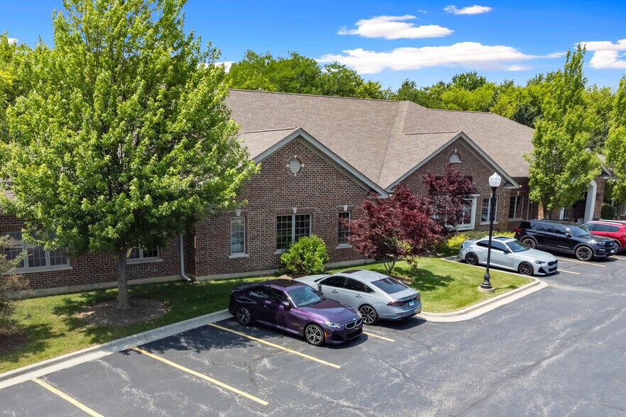 12 Executive Ct, South Barrington, IL à vendre - Photo du bâtiment - Image 2 de 5
