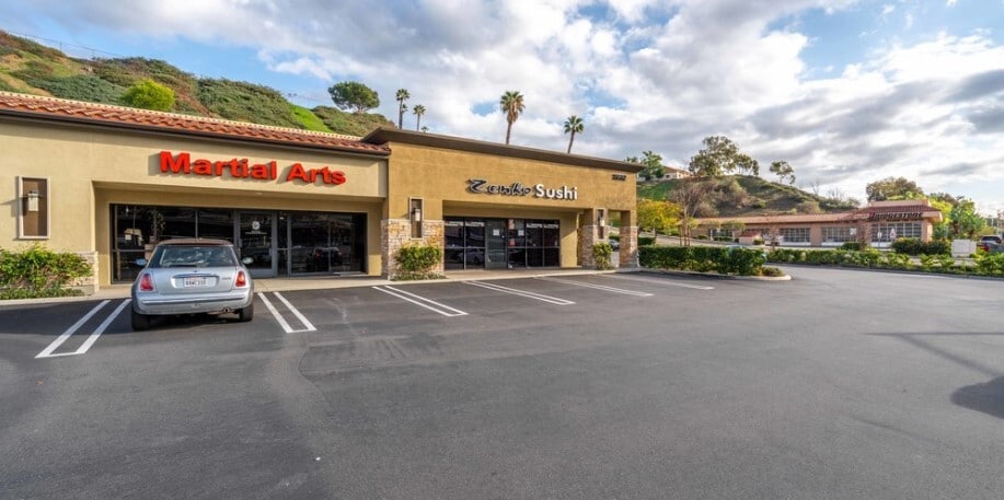 28892 Marguerite Pky, Mission Viejo, CA for lease - Building Photo - Image 3 of 15