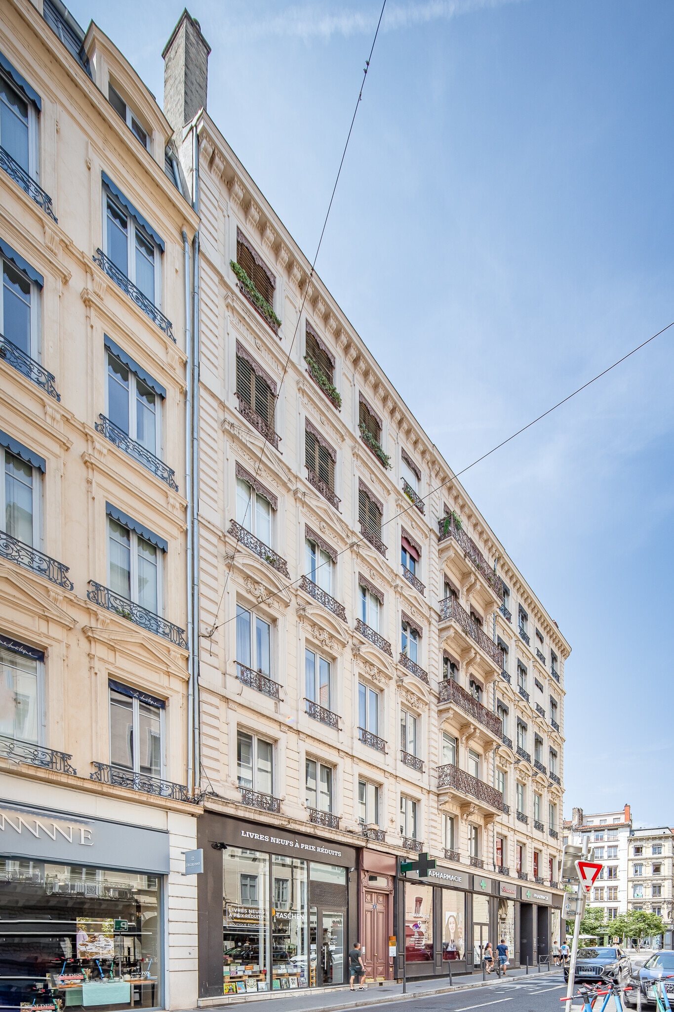 4 Rue De Brest, Lyon for lease Primary Photo- Image 1 of 8