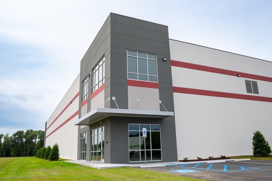 463 Innovation Dr, Fairfax, SC à vendre - Photo du bâtiment - Image 3 de 3