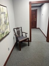 800-806 Stonecreek Pky, Louisville, KY for lease Interior Photo- Image 1 of 4