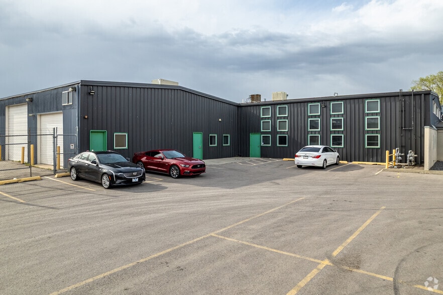 758 S Redwood Rd, Salt Lake City, UT for lease - Building Photo - Image 2 of 28