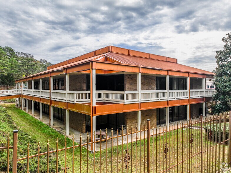 4150 Snapfinger Woods Dr, Decatur, GA for lease - Building Photo - Image 3 of 5