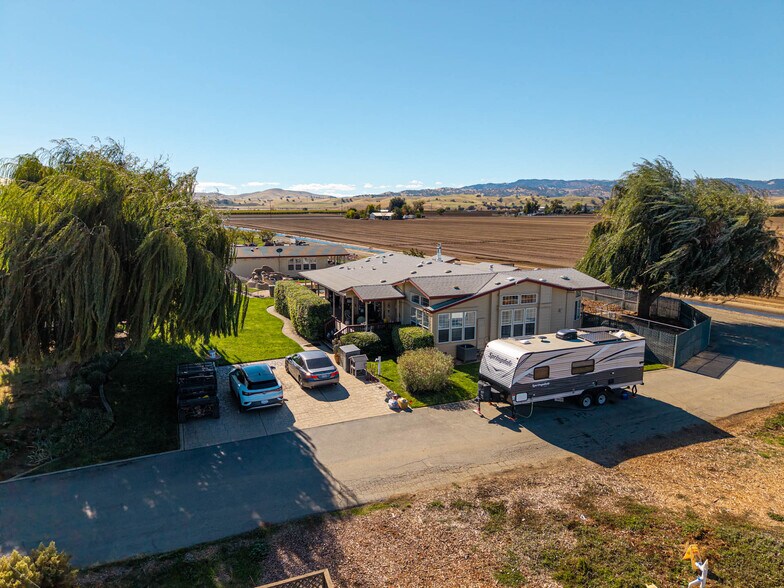 2017 Walnut Blvd, Brentwood, CA à vendre - Photo du bâtiment - Image 2 de 26