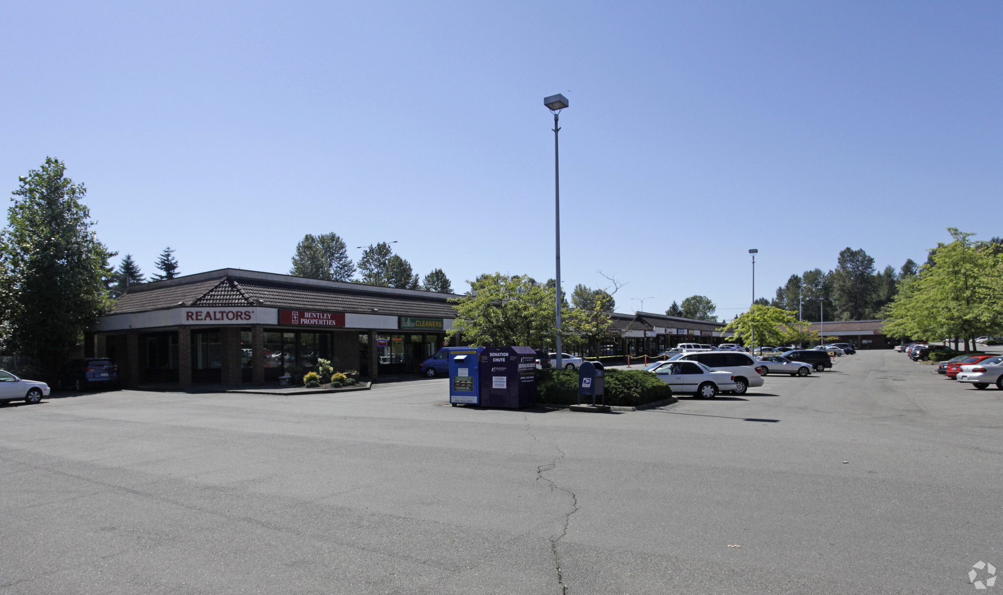 2205 140th Ave NE, Bellevue, WA for sale Primary Photo- Image 1 of 1