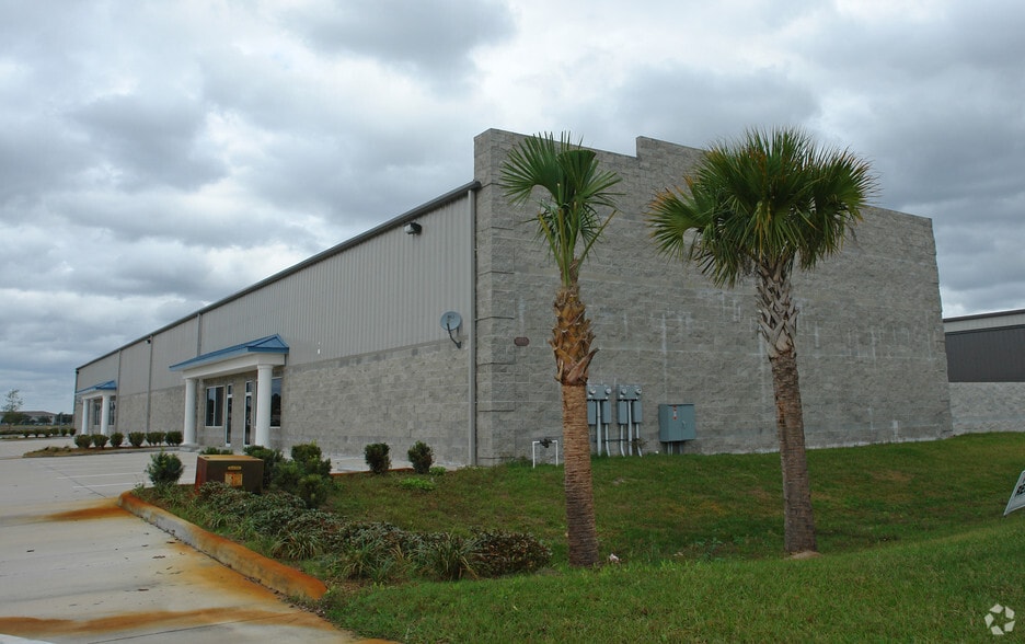 919 Biscayne Blvd, Deland, FL à louer - Photo du bâtiment - Image 2 de 10