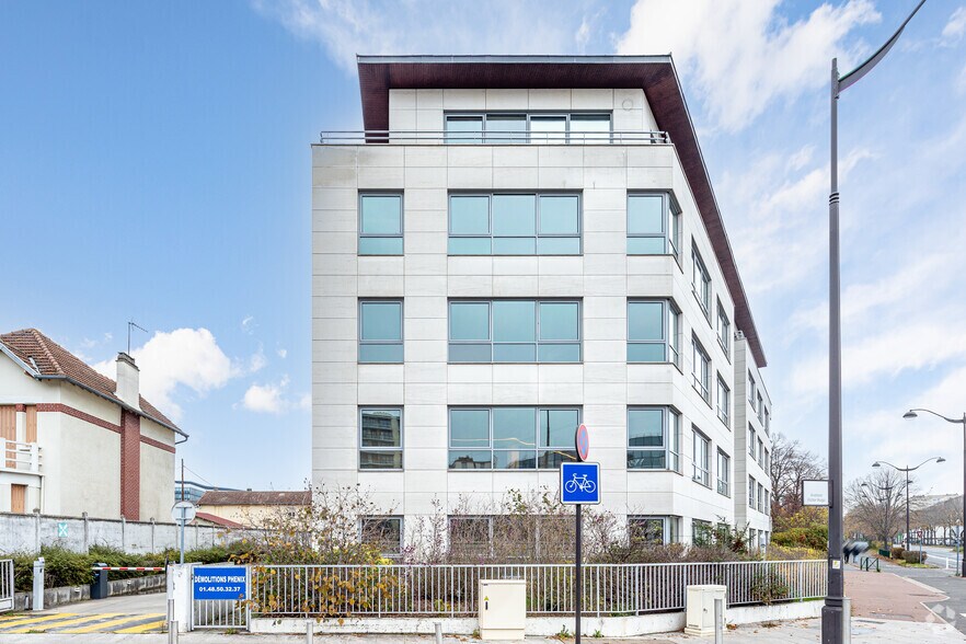 Bureau dans Rueil-Malmaison à louer - Photo du bâtiment - Image 2 de 2
