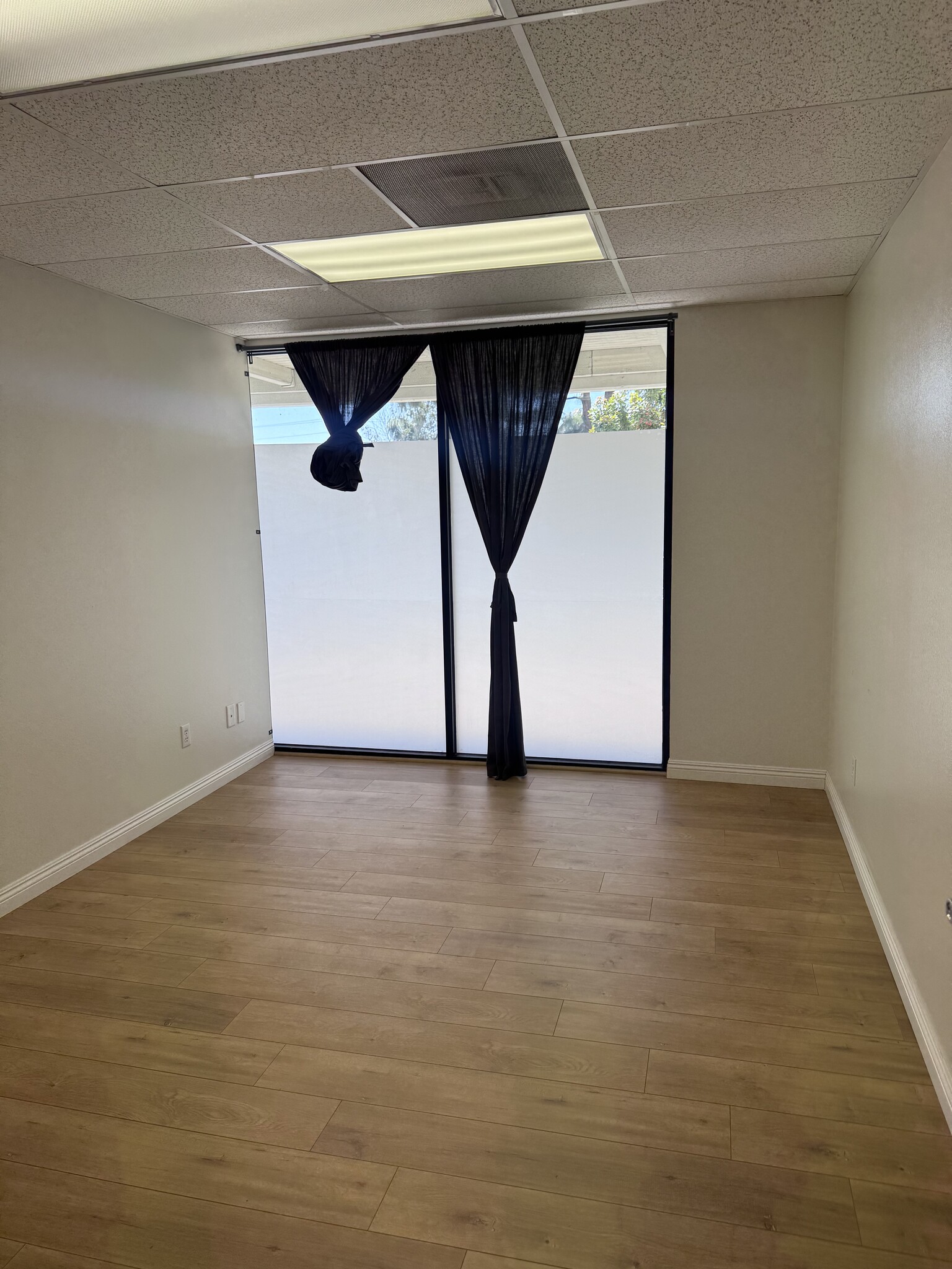 3360 Flair Dr, El Monte, CA à louer Photo intérieure- Image 1 de 1