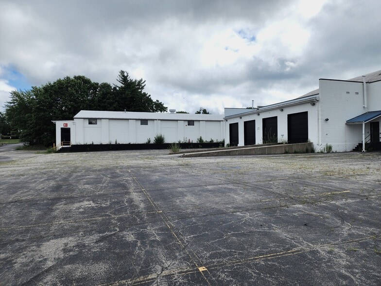 225-227 East Ave, Albion Town Orleans, NY for lease - Building Photo - Image 3 of 3