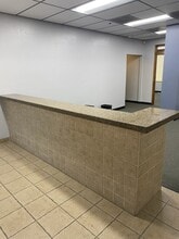 3434 Truxtun Ave, Bakersfield, CA for lease Interior Photo- Image 2 of 9