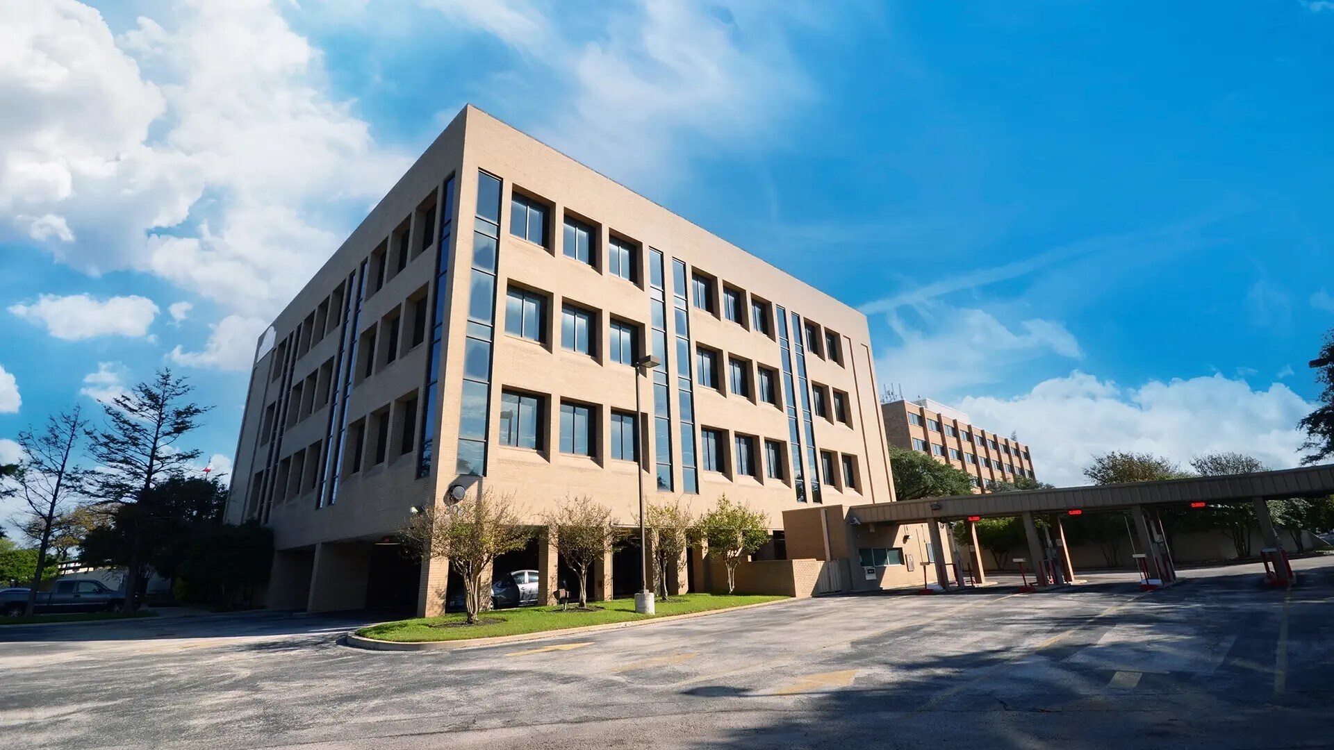 300 Highland Mall Blvd, Austin, TX à louer Photo du bâtiment- Image 1 de 8