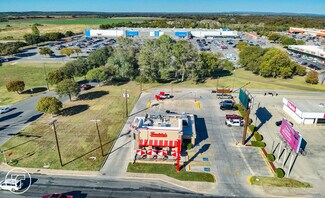 Plus de détails pour 305 W Commerce St, Brownwood, TX - Commerce de détail à vendre