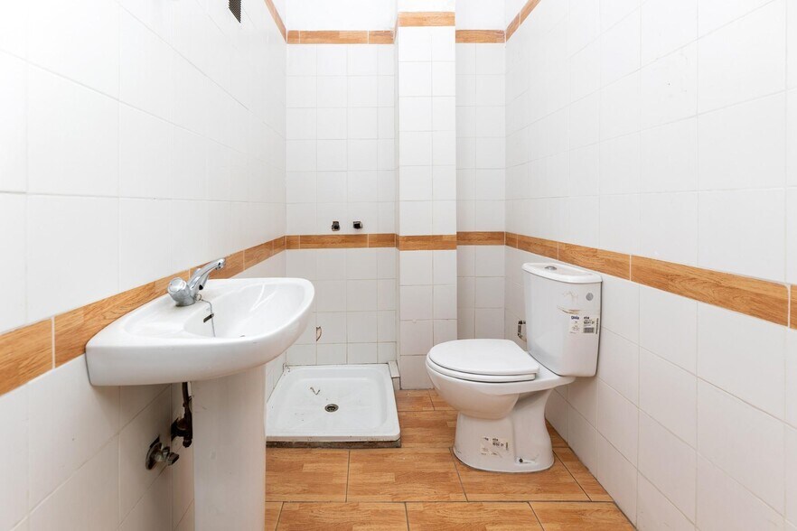 Calle Vizcaya, 13, Armilla, Granada for sale - Building Photo - Image 3 of 19
