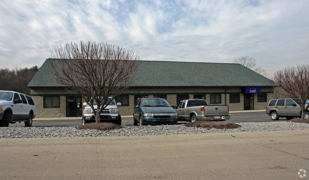 519 Enterprise Dr, Crescent Springs, KY for lease - Building Photo - Image 2 of 2