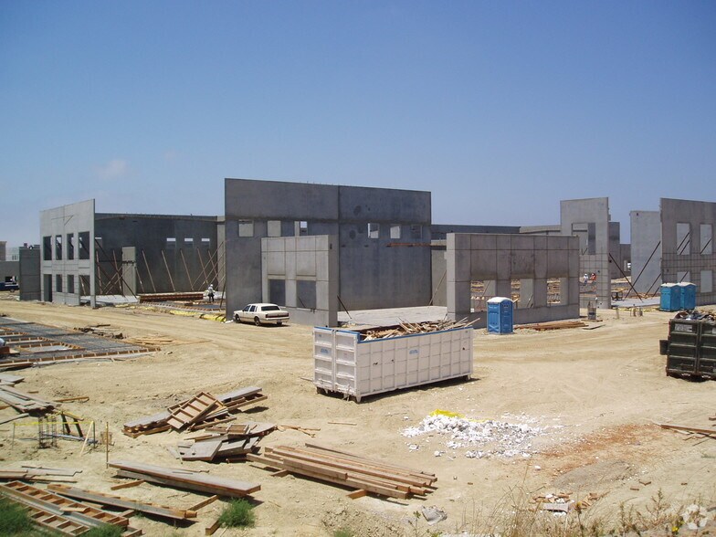6138 Innovation Way, Carlsbad, CA à louer - Photo du bâtiment - Image 2 de 5